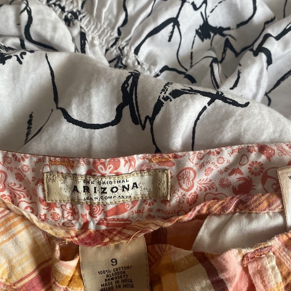 Brand: The Original ARIZONA Jean Company, Color:Plaid, slightly used - Picture 3 of 4